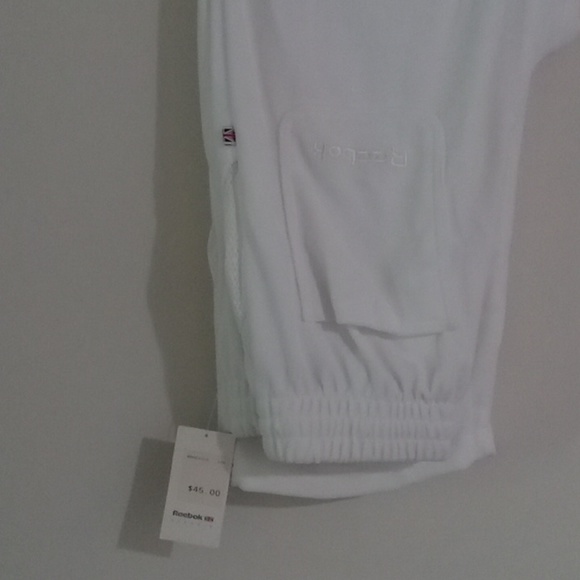 All white terrycloth Reebok Tracksuit size xl. - Picture 10 of 12